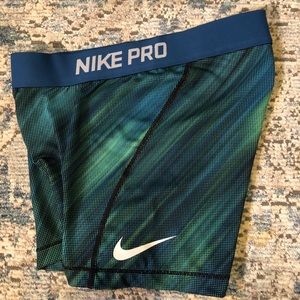 Nike Pro women’s spandex